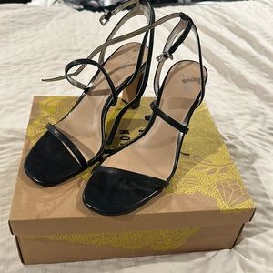Mix Mo. 6 Strappy Black Sandal